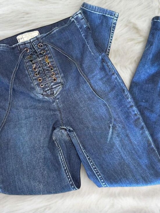 Free People Denim - 💙 Free People lace up waist skinny jeans 💙